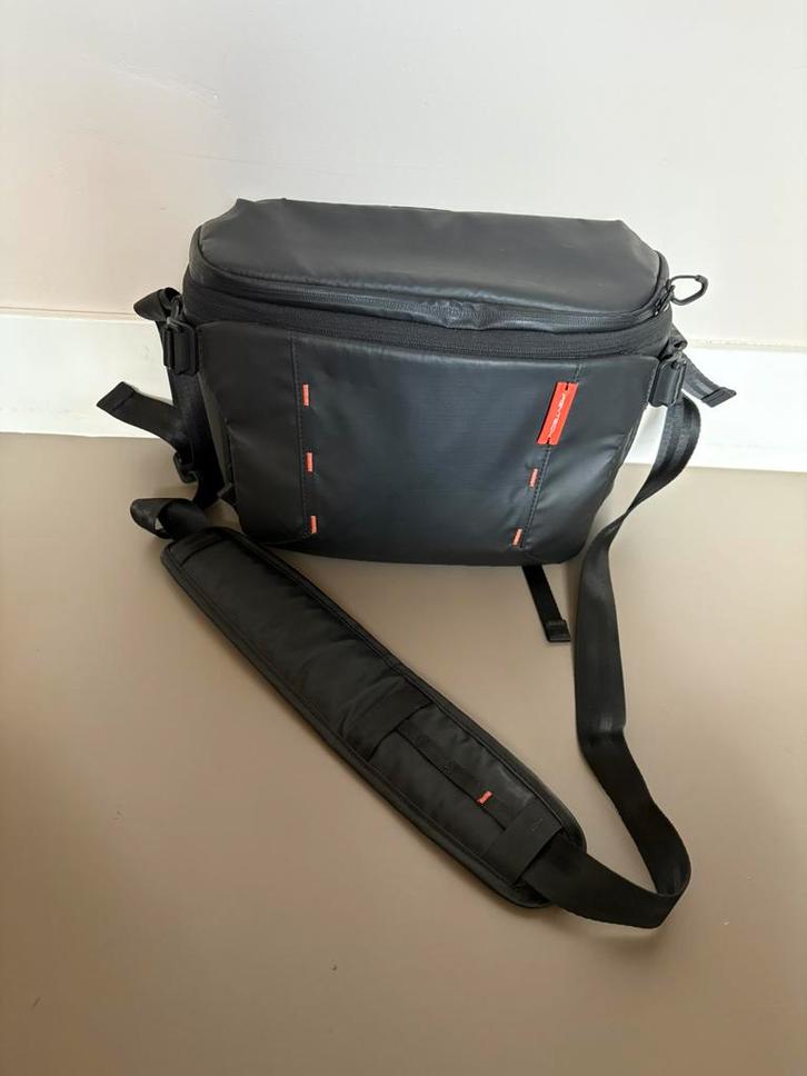 Fototas / cameratas PGYTECH Onemo Sling 7l - 11l (zwart), Audio, Tv en Foto, Fotografie | Fototassen, Zo goed als nieuw, Schoudertas