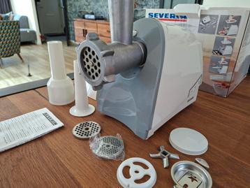 Worstenmaker / Gehaktmolen beschikbaar voor biedingen