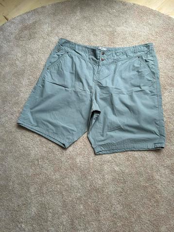 Korte broek damesmaat 52  XXL heerlijke zomerbroek beschikbaar voor biedingen