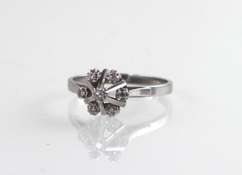 Vintage witgouden ring entouragering met diamant, Sieraden, Tassen en Uiterlijk, Antieke sieraden, Ring, Goud, Met edelsteen, Ophalen of Verzenden