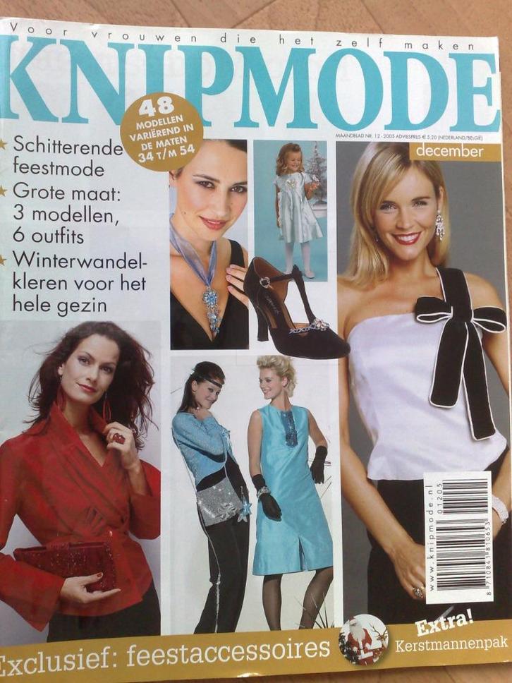 Knipmode december 2005 , met kerstmannenpak & feestmode, Hobby en Vrije tijd, Kledingpatronen, Zo goed als nieuw, Knipmode, Verzenden