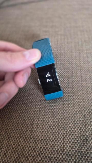 Fitbit Charge 2 + Oplader beschikbaar voor biedingen