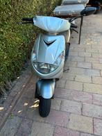 Scooter te koop, Fietsen en Brommers, Snorfietsen en Snorscooters, Ophalen, Gebruikt, Benzine, Peugeot