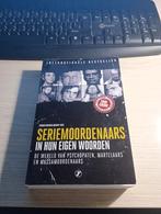 Seriemoordenaaars in hun eigen woorden - Christopher B. Dee, Boeken, Ophalen of Verzenden, Gelezen