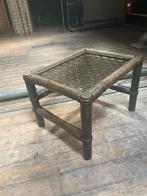 Vintage jaren 60. Salon/bijzettafel rotan /glas, 45 tot 60 cm, Minder dan 55 cm, Rond, Ophalen of Verzenden