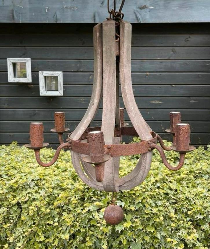 Kroonluchter 6-lamps hanglamp stoer roest hout landelijk, Huis en Inrichting, Lampen | Kroonluchters, Gebruikt, Hout, Ophalen