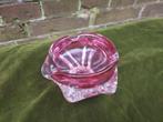 Roze sierglazen ronde asbak, diameter 20 cm., Antiek en Kunst, Antiek | Glas en Kristal, Verzenden