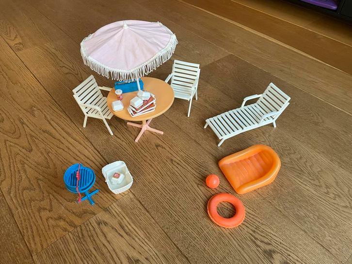 Barbie Tuinset Zwembad + Accessoires, Kinderen en Baby's, Speelgoed | Poppen, Gebruikt, Barbie, Ophalen of Verzenden