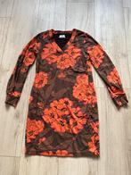 Kyra jurk met bloemen, Kleding | Dames, Jurken, Maat 38/40 (M), Oranje, Ophalen of Verzenden, Knielengte
