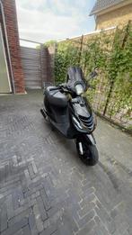 Piaggio zip 4t, Fietsen en Brommers, Scooters | Piaggio, Ophalen, Maximaal 45 km/u, Zip, Zo goed als nieuw
