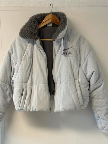 Nike Puffer Jacket - Warme Winterjas! beschikbaar voor biedingen