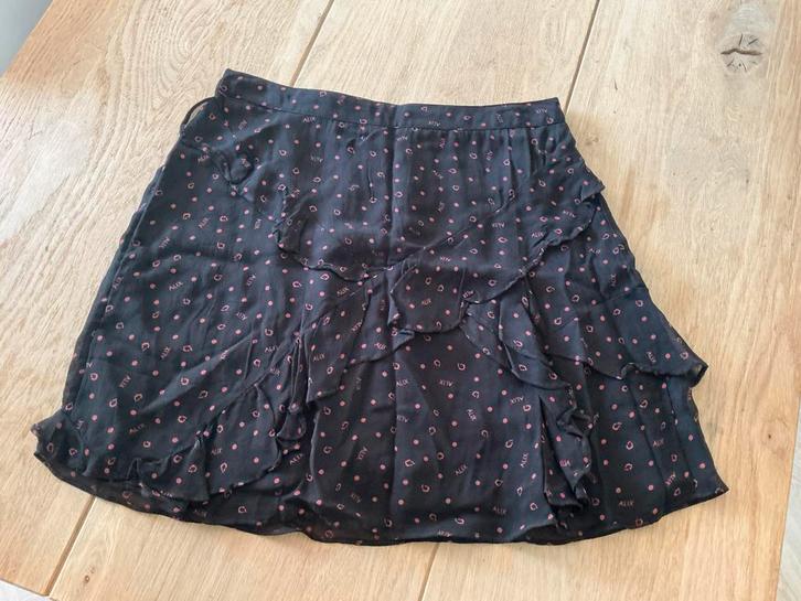 Alix The Label zwart rokje met rode logo-print / M / NIEUW, Kleding | Dames, Rokken, Nieuw, Maat 38/40 (M), Zwart, Boven de knie