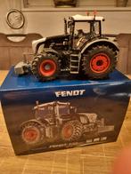 Fendt 939 Vario Black Beauty, Wiking, Hobby en Vrije tijd, Modelauto's | 1:32, Ophalen of Verzenden, Zo goed als nieuw, Tractor of Landbouw