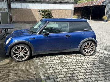 Mini Mini 1.6 One motor goed,  versnellingsbak stuk , 18" ai beschikbaar voor biedingen