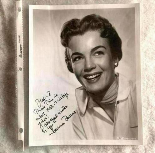 Esther Williams gesigneerde foto 1956-1957 joanna barres ZW, Verzamelen, Muziek, Artiesten en Beroemdheden, Zo goed als nieuw