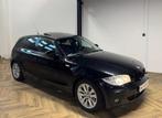 BMW 1-serie 120i Executive PANO TREKHAAK, Auto's, BMW, Achterwielaandrijving, Zwart, 4 cilinders, 150 pk