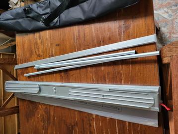 Rolbanner aluminium met tas beschikbaar voor biedingen