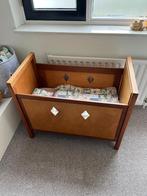 Poppenbed, Kinderen en Baby's, Speelgoed | Poppen, Ophalen of Verzenden, Gebruikt, Overige typen