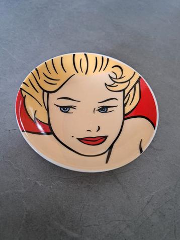 Luc Verschuuren schaaltje Pop-Art design stijl beschikbaar voor biedingen