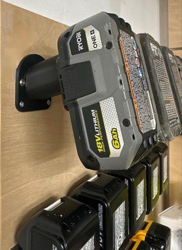 Accuhouder voor RYOBI ONE+ 18V accu's – 3D print 3D25 beschikbaar voor biedingen