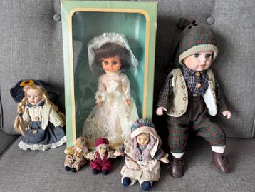 Porseleinen poppen beschikbaar voor biedingen