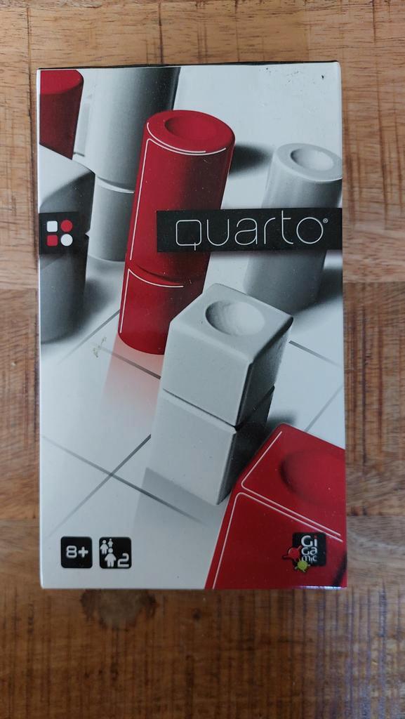 Quarto Bordspel - Strategisch Denkspel, Hobby en Vrije tijd, Gezelschapsspellen | Bordspellen, Zo goed als nieuw, Een of twee spelers