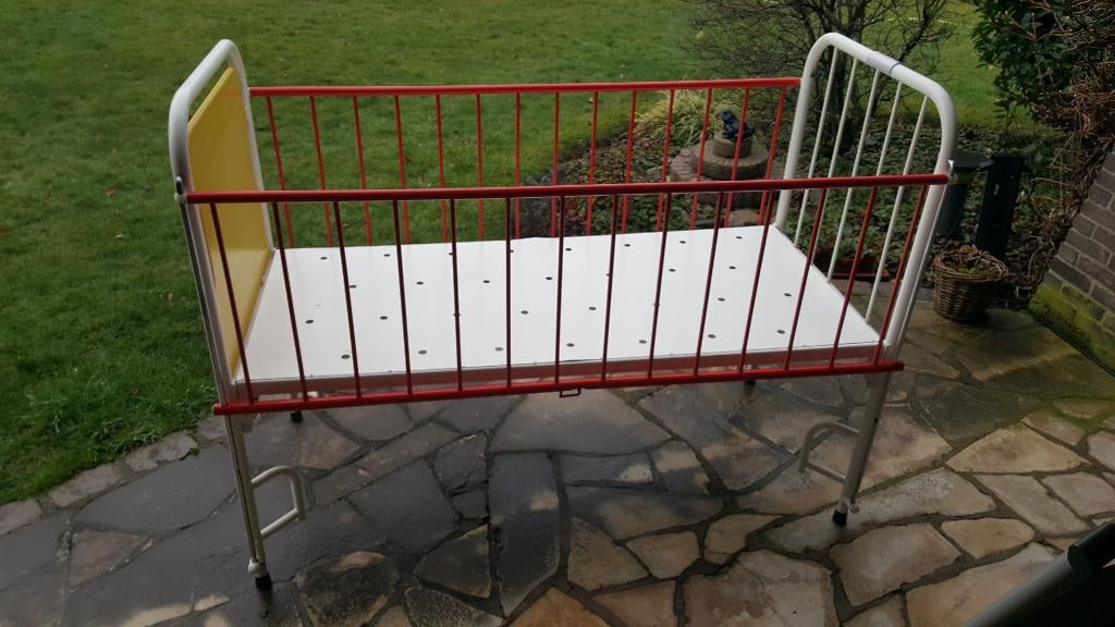 Kinder ziekenhuis bed, Ophalen, Gebruikt