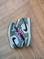 Groene Air Jordan 1 Mid (maat 37.5), nike, Kleding | Dames, Schoenen, Ophalen of Verzenden, Gedragen, Groen