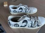 U2 Collectors item, sneakers maat 44, Kleding | Heren, Schoenen, Wit, Ophalen of Verzenden, Sneakers of Gympen, Gedragen