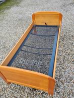 Houten bed 90x200 met Auping spiraalbodem, Huis en Inrichting, Slaapkamer | Bedden, Ophalen, 90 cm, Eenpersoons, Vintage