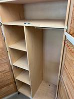 Kast met louvre deuren, Ophalen, ., ., .