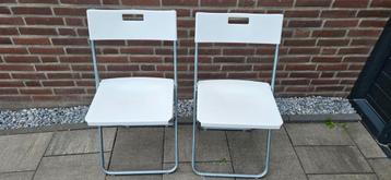 €10,- 2 Ikea klap stoelen wit beschikbaar voor biedingen