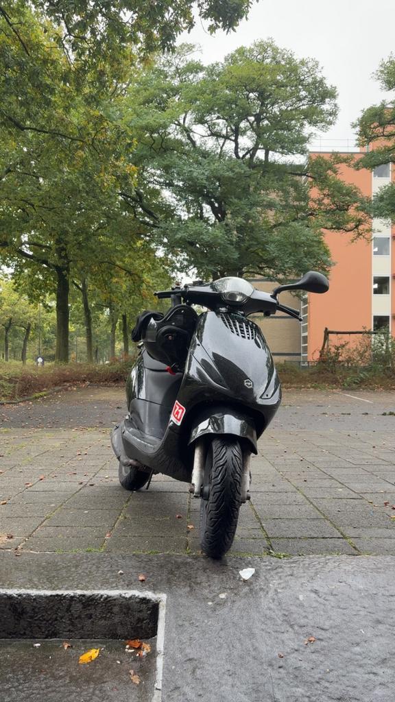 Piaggio zip 150cc 4t, Fietsen en Brommers, Scooters | Piaggio, Gebruikt, Zip, Maximaal 45 km/u, Benzine, Ophalen