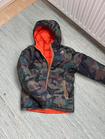 Te koop leuke gebruikte kinderjas beschikbaar voor biedingen