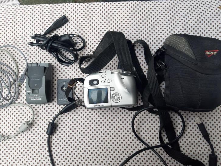 Olympus C-5000 Zoom Digitale Camera, Audio, Tv en Foto, Fotocamera's Digitaal, Zo goed als nieuw, Spiegelreflex, Olympus, 8 keer of meer