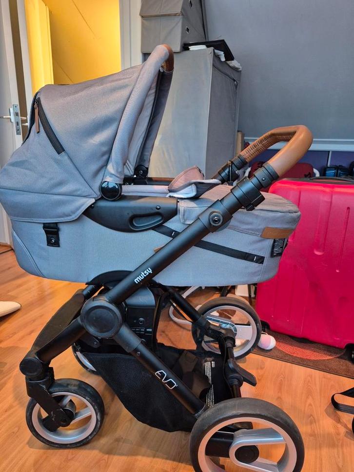 Mutsy Evo Nomad Complete Set, Kinderen en Baby's, Kinderwagens en Combinaties, Ophalen