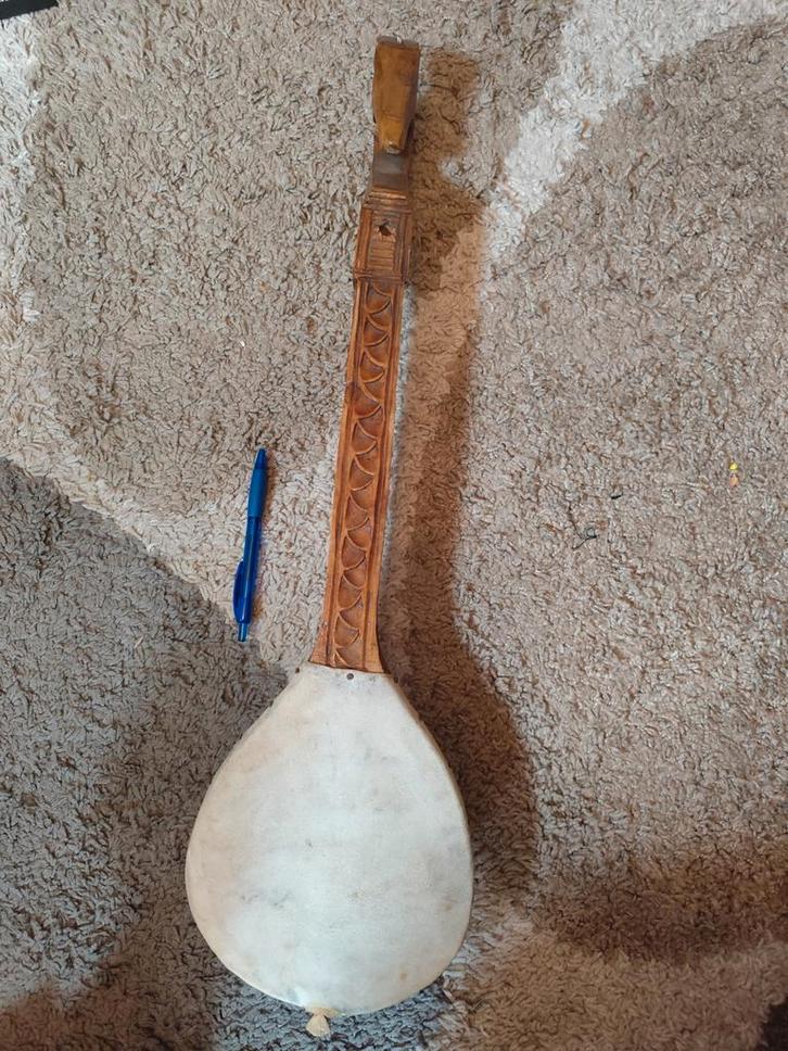 Prachtige gusle voor opknap of decoratie, Muziek en Instrumenten, Snaarinstrumenten | Overige, Gebruikt, Overige typen, Ophalen