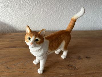 Mooie rood/witte kat  The Leonardo Collection  beschikbaar voor biedingen