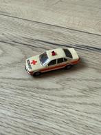 Herpa ambulance BMW 535i, Hobby en Vrije tijd, Modelauto's | 1:87, Ophalen of Verzenden, Zo goed als nieuw, Auto, Herpa