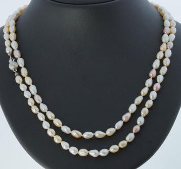 Parel fraaie dames ketting 14k gouden slot vintage beschikbaar voor biedingen