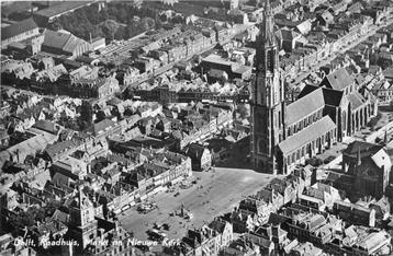 (300-145-037) Delft Raadhuis Markt en Nieuwe Kerk beschikbaar voor biedingen