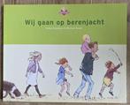 Wij gaan op berenjacht - Helen Oxenbury, Boeken, Jongen of Meisje, Ophalen of Verzenden, Zo goed als nieuw, 4 jaar