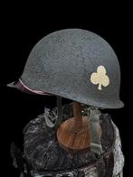 Us ww2 327th Glider Infantry helm - repro, Ophalen of Verzenden, Landmacht, Helm of Baret