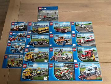 Lego allerlei city bouwboekjes beschikbaar voor biedingen