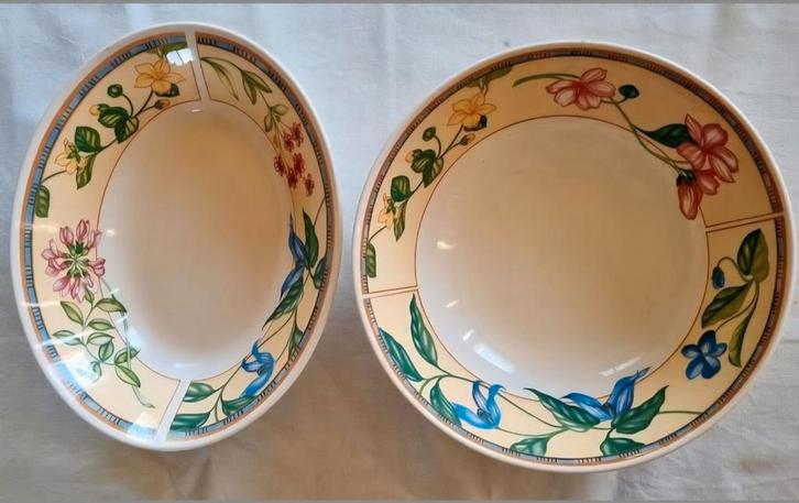 Engelse schalen theepot Johnson Bros blauwe roze bloemen, Antiek en Kunst, Antiek | Servies los, Ophalen of Verzenden