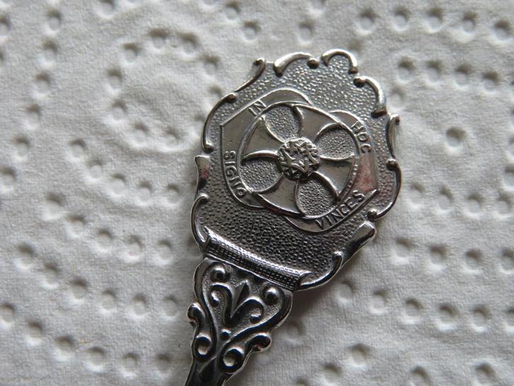 Verzilverd Militaria Lepeltje Embleem Geestelijk Verzorger, Verzamelen, Porselein, Kristal en Bestek, Gebruikt, Bestek, Overige materialen