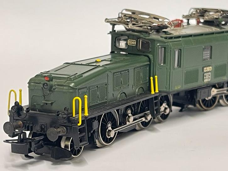 ** NIEUWSTAAT ** Märklin 3356 KROKODIL **, Hobby en Vrije tijd, Modeltreinen | H0, Zo goed als nieuw, Locomotief, Wisselstroom