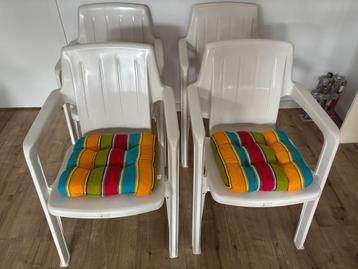 4 Jardin tuinstoelen - wit - kunststof beschikbaar voor biedingen