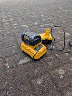 Dewalt accu’s + lader, Ophalen of Verzenden, Zo goed als nieuw