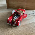 Burago Jaguar XK 120, 1948 - Schaal 1/24. €15,00., Ophalen, Zo goed als nieuw, Overige typen, Bburago